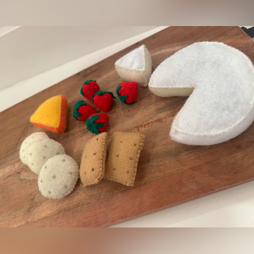 Hand-Sewn Felt Charcuterie Board Set